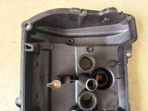 11127588412 11127588418 13537585426 11127588417 11122353337 11122334336 Kullanılmış Orijinal Hakiki BMW <span class=keywords><strong>3</strong></span> Serisi F30 Valf Kapağı - Product Image 5