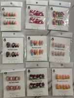 Uñas Postizas Cuadradas de Almendra FAT FAT, Mezcla Aleatoria, Cobertura Completa, ABS, Estilo Salón, Diseño Elegante y Moderno