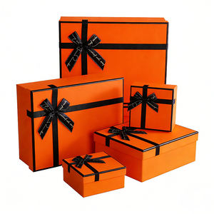 Scatole regalo in cartone con coperchio quadrato e base personalizzate per scarpe e vestiti - Product Image 5