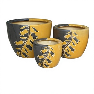 Ensemble de pots à fleurs en céramique jaune et noir, design floral, style rustique, pots de jardin extérieurs vernissés - Product Image 3