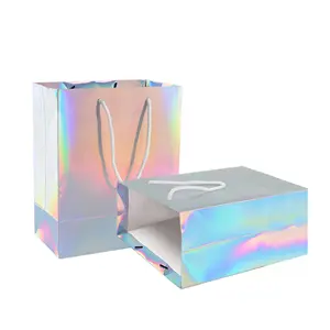 Bolsa de papel con asa de cartón de colores de diseño de lujo boutique, venta al por mayor, tamaño de patrón personalizado con logotipo para manualidades y regalos