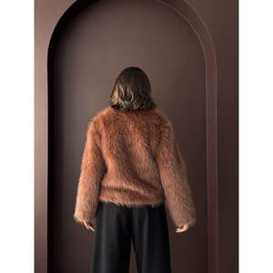 Abrigos largos de piel de conejo con botones, de visón con estampado de leopardo, teñidos y lavados, técnica tejida, venta al por mayor Topshow - Product Image 5