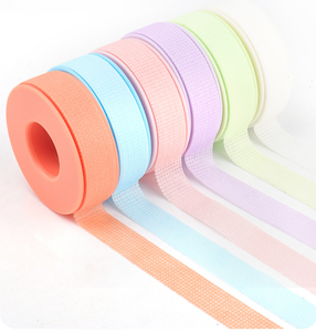 Cinta Micropore para Extensiones de Pestañas, Transpirable, Suave, para Piel Sensible, Cinta de PE No Tejida, Fácil de Rasgar, Suministros para Salón de Belleza - Product Image 4