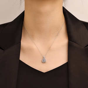 Collares de Cadenas Finas, Collar Cuadrado de Cobre con Colgante de Circonitas, Joyería Resistente al Deslustre e Impermeable, Últimos Collares Grandes para Mujer - Product Image 5