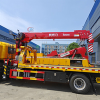Grues montées sur camion HOWO 8x4 14-25ton camion de grue à bras télescopique droit