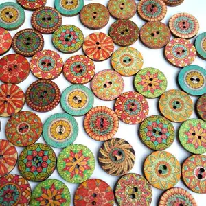 Bottoni in legno Vintage con pittura a colori Multi-dimensioni bottoni fantasia per abbigliamento
