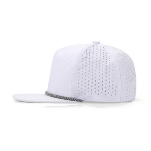 Aanpasbare 100% polyester Oxford waterdichte UPF50+ baseballcaps met geborduurd rubberen patchlogo en koord - Product Image 6