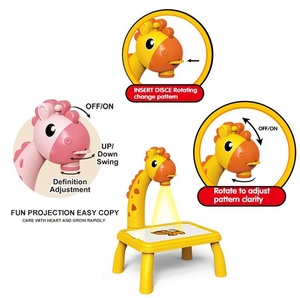 AiJH Jouets de <span class=keywords><strong>dessin</strong></span> 2 en 1 avec stylo coloré, machine d'apprentissage du <span class=keywords><strong>dessin</strong></span>, <span class=keywords><strong>projecteur</strong></span> de peinture, table de <span class=keywords><strong>dessin</strong></span> et de peinture DIY - Product Image 3