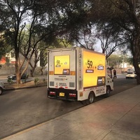 Écran LED numérique commercial extérieur P6 de 9000 nits pour publicité, panneau d'affichage pour camion mobile et remorque