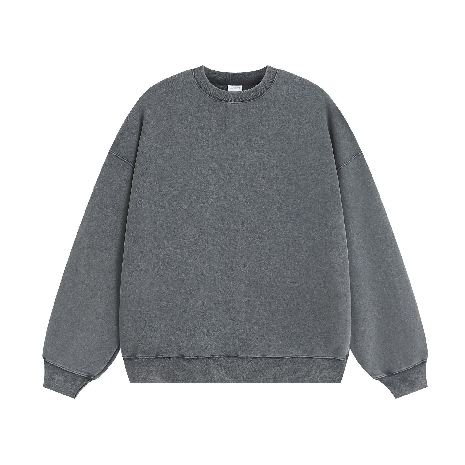 เสื้อคอกลมสีเทา