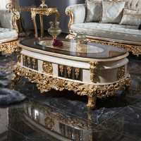 Ensemble de canapés de style turc de luxe, ensemble de canapés en bois sculpté doré perlé avec table basse pour l'intérieur d'une villa royale ou d'un palais