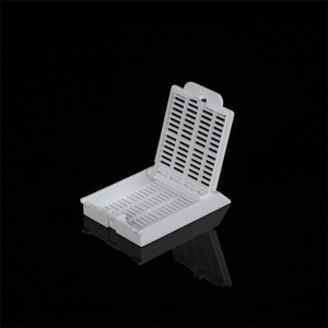 Cassette de trou de bande d'histologie POM jetable cassette d'encastrement de biopsie - Product Image 5