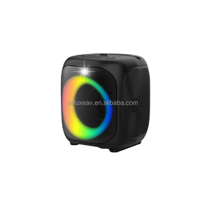 ลำโพงพกพาไร้สายกำลังสูง สำหรับคาราโอเกะ พร้อมไฟ RGB สำหรับงานปาร์ตี้ครอบครัว งานกลางแจ้ง และโฮมเธียเตอร์ - Product Image 6