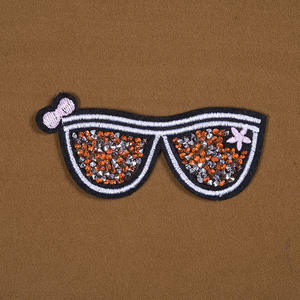 Appliques adhésives à repasser sur appliques étoiles métalliques dorées brillantes patchs de <span class=keywords><strong>broderie</strong></span> pour lunettes vente en gros - Product Image 4