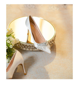 Chaussures de mariée blanches 2025, nouvelles, à talons aiguilles en soie, ornées de strass, pour femmes - Product Image 6