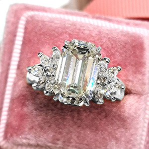 Anello quadrato da donna, accessorio semplice ed elegante per l'uso quotidiano - Product Image 1