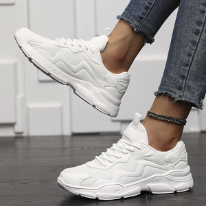 Baskets décontractées respirantes en maille, tendance, taille 35-42, style sportif uni, polyvalentes, pour le printemps, pour femmes - Product Image 1