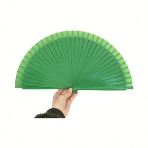 Abanico de Bambú Español Personalizado con Diseño Moderno, Impresión a Doble Cara, Ecológico, Regalo para Halloween o Bodas - Product Image 4