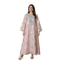 Robe longue musulmane de luxe multicolore avec broderie florale argentée, col en V et manches longues, tenue modeste, Dubaï 2026