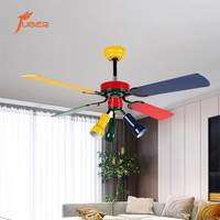 Ventilateur de plafond décoratif de 56 pouces à grand débit d'air avec lumière, télécommande double commande et chaîne de tirage, pales métalliques, idéal pour chambre principale