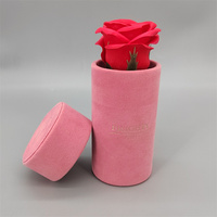 Boîte d'emballage mini pour rose unique de luxe avec options de logo personnalisé en carton recyclé, forme ronde, poignée en ruban pour emballage cadeau