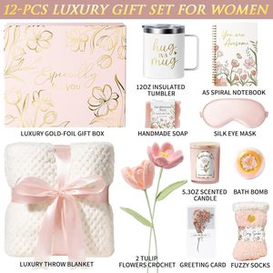 Panier-cadeau de spa luxueux pour femmes - Comprend une bougie parfumée, une bombe de bain, un masque pour les yeux et un coffret cadeau élégant - Parfait - Product Image 3