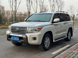 Toyota Land Cruiser LC200 4.0 V6 VX 1GR-FE 8 places, cadre à échelle, SUV tout-terrain 4x4, voitures d'occasion, export en gros - Product Image 1