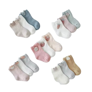 Chaussettes pour bébé <span class=keywords><strong>0</strong></span>-<span class=keywords><strong>3</strong></span> <span class=keywords><strong>mois</strong></span> Haute qualité 5 paires de chaussettes dans un seul paquet Accessoires de dessin animé Chaussettes en coton pour bébé - Product Image 1