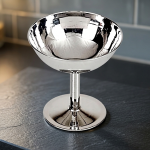Copa de Vino Clásica Ecológica de Acero Inoxidable de Rajasthan - Product Image 2