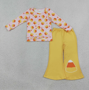 Conjunto a juego para niñas con temática de Halloween, top de manga larga con estampado de calaveras y lazo en toda la prenda, pantalones acampanados decorados - Product Image 3