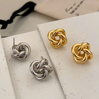 Anting-anting Retro Gaya Prancis yang Elegan, Desain Terpilin Mewah, Anting-anting Statement Desain Unik, Aksesoris Telinga Sederhana untuk Wanita