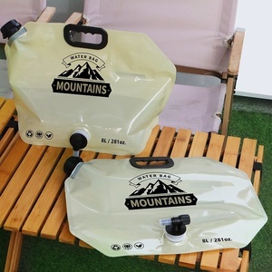 Nouvelle poche à eau portable de 8 L pour <span class=keywords><strong>camping</strong></span> et pique-nique en extérieur, grande capacité, avec robinet, pliable pour voyage en voiture - Product Image 2