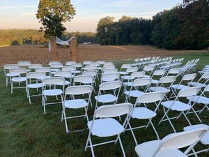 Silla Plegable de Jardín Barata para Exteriores, Capacidad de Peso de 600 Lbs, Asiento de PP Apilable, Acero de Aluminio, Plástico Blanco para Eventos - Product Image 4