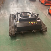 Tondeuse robot tout-terrain à chenilles antidérapantes pour terrains en pente et vergers