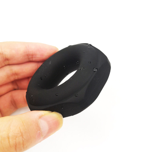 最高品質の柔らかいシリコン製ブラックナットペニスリングメーカー、遅延コックリング、男性用小型セックストイ、男性用刺激装置 - Product Image 6