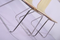 Ensemble de table à manger moderne en contreplaqué laminé courbé pour restaurant, café, boutique, 4 chaises, utilisation à domicile ou à l'hôtel, couleur et taille personnalisables