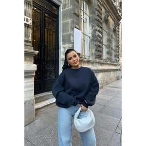 Sweat-shirt et sweat à capuche bleu marine pour femme avec inscription 'Eyyo' sur les manches - Product Image 3