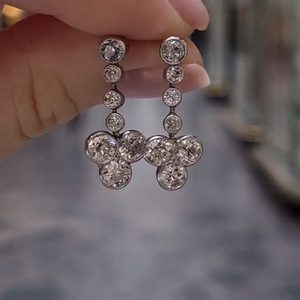 Orecchini floreali con pietre scintillanti per donna, eleganti gioielli a forma di fiore, accessori regalo per l'uso quotidiano - Product Image 6
