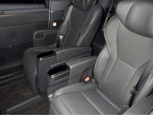 <span class=keywords><strong>Toyota</strong></span> <span class=keywords><strong>Alphard</strong></span> 3.5L V6 Automatique Luxe 7 Places MPV Van LHD d'occasion (90% Neuf, Année 2015) à vendre - Product Image 5