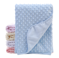 OEM vente en gros double couche couverture à bulles 100% polyester doux pressé mousse bonnet poussette couverture chaude couleur unie taille