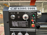 Tour à métaux conventionnelle CS6266C avec diamètre de 660 mm, portée de 105 mm, alésage de la colonne de 105 mm, tour à métaux à banc parallèle pour la coupe des métaux