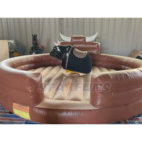 Taureau mécanique gonflable d'extérieur avec tapis de sécurité gonflable, machine de rodéo pour événements et locations de fêtes foraines