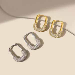 Pendientes de Aro en Forma de U Geométricos de Moda, Superventas 2026, Micro Mini, Chapados en Oro con Circonitas Cúbicas - Product Image 3