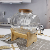 Récipient distributeur de vin en verre avec robinet