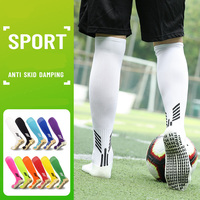Chaussettes de sport pour adultes colorées en vente chaude, chaussettes de baseball, de football, de soccer, chaussettes longues antidérapantes épaisses, chaussettes de football au-dessus du genou