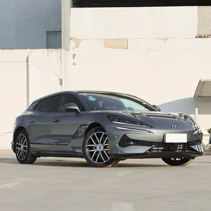 Denza Z9GT DM-P Premium, Sedán Híbrido Enchufable, Ultra Largo Alcance, Suspensión Neumática, Modo Crab, Auto de Lujo para Exportación, Volante a la Izquierda, DEPÓSITO - Product Image 3