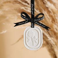 Diffuseur de parfum en pierre de gypse blanc suspendu en gros personnalisé, huile essentielle, désodorisant, plâtre parfumé pour voiture et maison