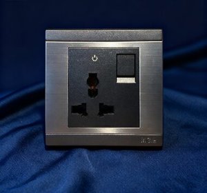 Prise commutée <span class=keywords><strong>universelle</strong></span> MGA avec indicateur Acier inoxydable de qualité 304 Cuivre argenté Fer ignifuge PC SPCC - Product Image 3