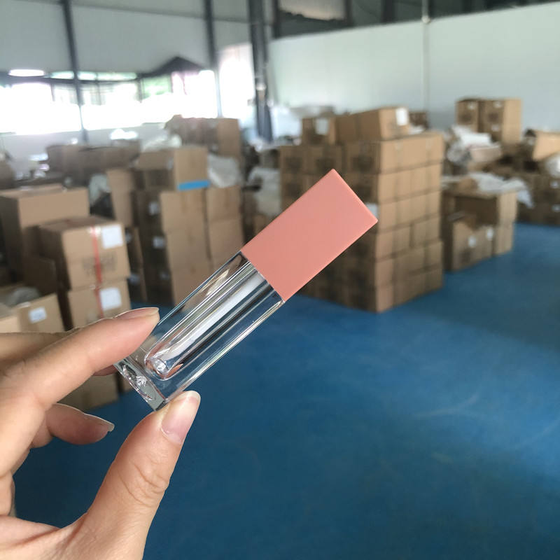 สีส้มอ่อน