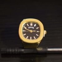Montre bague ajustable pour femme, design minimaliste, couleur or, petite, géométrique, avec logo personnalisable